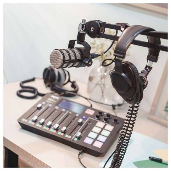 RØDE PodMic Dynamic Podcasting Microphone